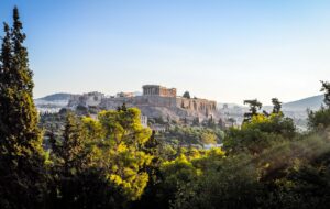 Read more about the article Why Athens Is the Best City to Learn Greek Through Immersion