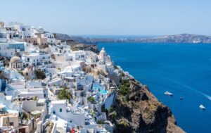 Read more about the article Can You Really Learn Greek Online? A Complete Guide to Structured Learning
